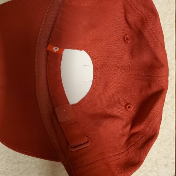 CJ Hendry x Tony Chocolonely NYC exclusive Heart Cap Red plus tote and stickers main image 4